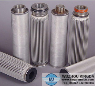 Pleated filter element