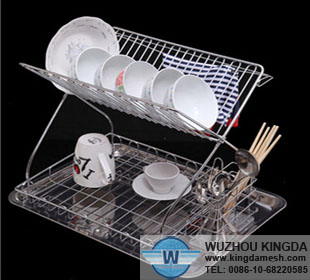 Folding dish drainer with tray