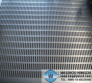 Perforated plate screen