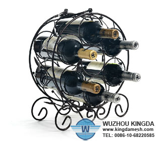 Kitchen wire wine holder