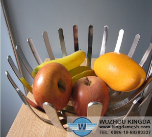 Metal wire fruit bowl