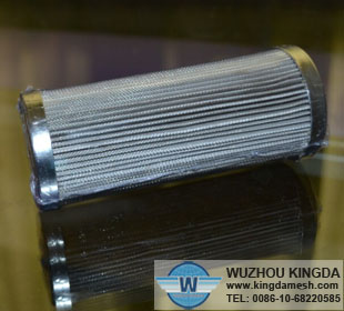 Sintered fiber pleated filter cartridge