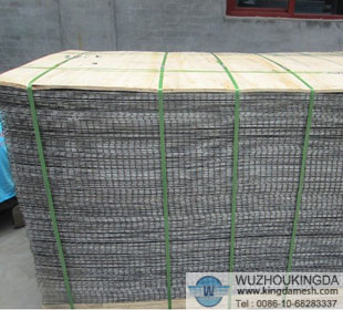 Galvanized welded mesh panels